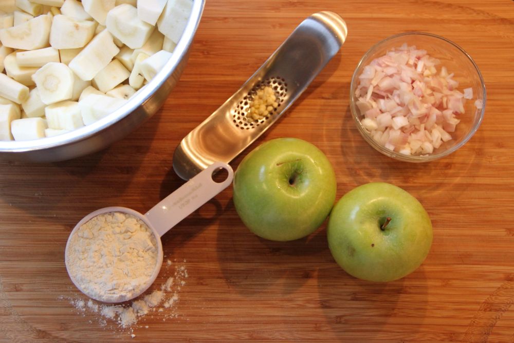 Irish Parsnip and Apple Soup