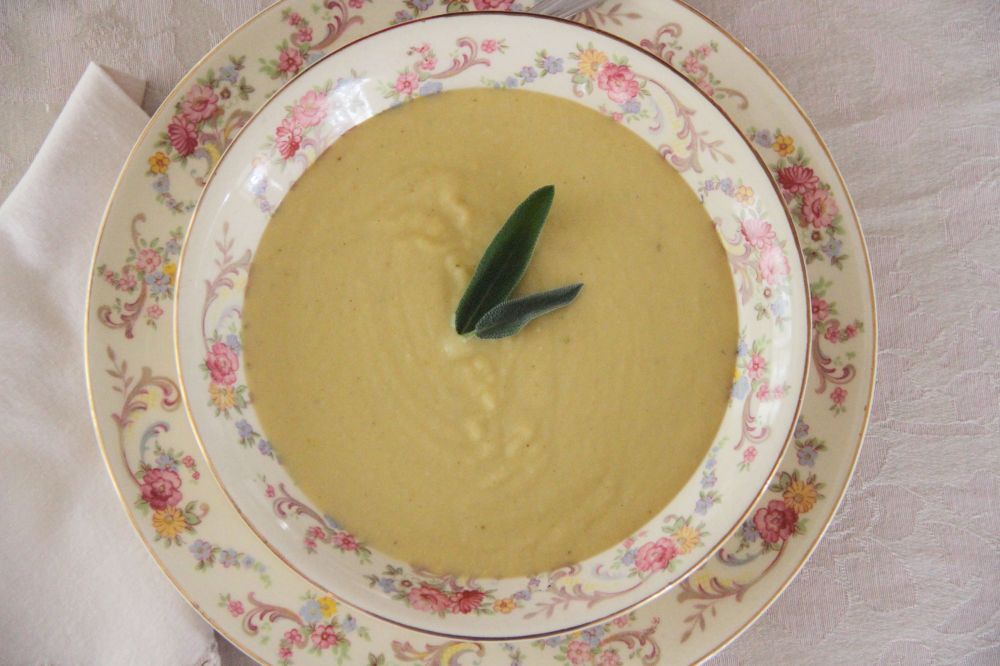 Irish Parsnip and Apple Soup